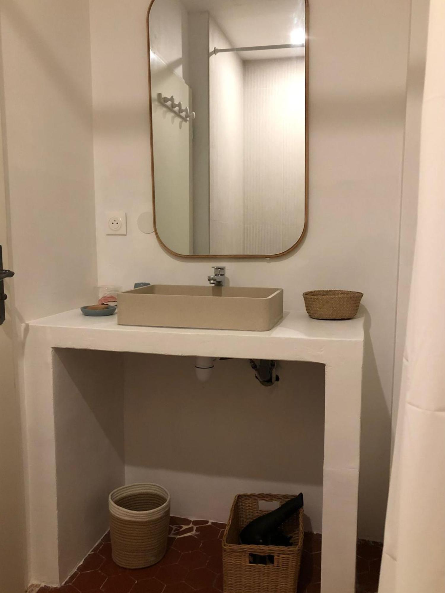 Superbe Appartement Familial En Coeur De Ville - Parking - Petit Dej Sur Demande La Ciotat Ngoại thất bức ảnh